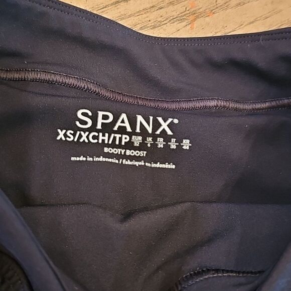 SPANX Booty Boost Skorted Legging XS Black - Picture 4 of 12